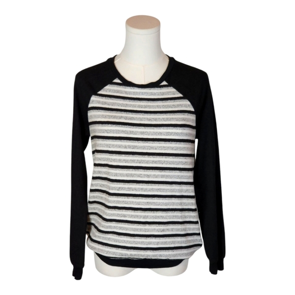 Liverpool Striped Long Sleeve Pullover Sweater Black Gray White Raglan Top XS - Picture 2 of 7